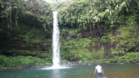 Curug Ceheng ini tingginya 13 meter