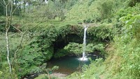 Curug Ceheng tampak dari atas Bukit