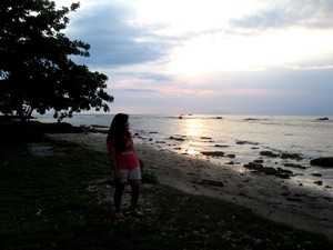 Senja yang Menggoda di Pantai Anyer