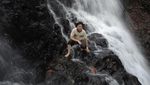 Sensasi Alami di Air Terjun Tikalong, Kalimantan Barat