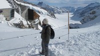 Penulis menikmati Alpen (Foto: Ardhi)