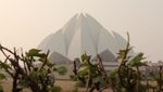 Serba Angka 9 di Lotus Temple, India