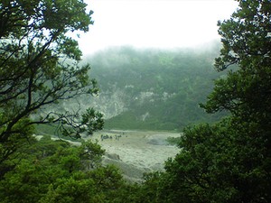 Sisi Lain Tangkuban Perahu