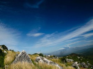 Stone Garden, Parade Megalitik yang Menawan