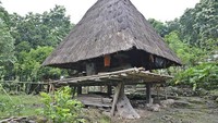 rumah tradisi tampa dinding