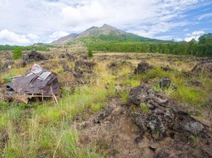 Susuri Lava Flow Gunung Batur