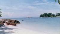 Pantai Pulau Berhala yang mempesona (jambiprov.go.id)