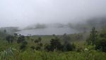 Telaga di Puncak Pegunungan Dieng Plateau