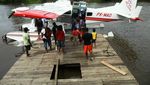Tinggal Landas Dari Sungai, Terbang Melintas Di Atas Pegunungan Jayawijaya