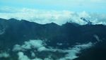 Tinggal Landas Dari Sungai, Terbang Melintas Di Atas Pegunungan Jayawijaya