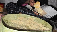 Ibu Sofia penjual ubi cincang