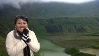 Kawah puncak Gunung Galunggung