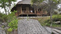 Rumah yang terlihat sangat sederhana tapi menarik