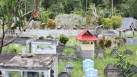 Bersatu dengan pemakaman umum