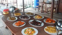 Menu Makan Siang,Makanan Laut Yang Bisa Dinikmati Sepuasnya Hanya dengan Rp 25.000