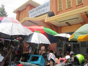 Yuk! Ajak Ibunda Berbelanja di Pasar Beringharjo