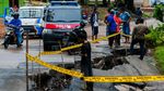 Bahaya! Jalan Antar Kabupaten Lebak-Pandeglang Ambles
