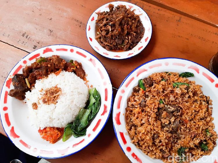 Nasi Goreng Paru hingga Empal Mercon yang Rasanya Mantul