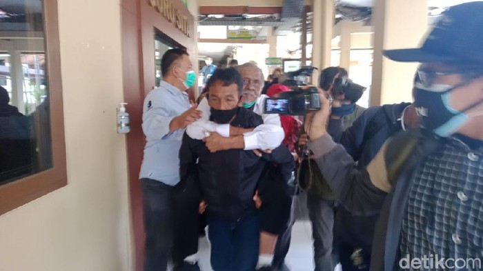 Koswara di PN Bandung