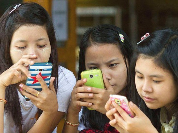 Kudeta Myanmar: Bagaimana cara militer mengacaukan internet ketika mengambil alih kekuasaan?