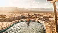 Selain Inggris, Rachel dan Niko juga traveling ke Kenya. (Instagram/Rachel Vennya)