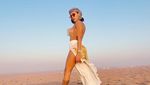 Foto: Model Seksi yang Dihujat karena Topless di Gurun Dubai