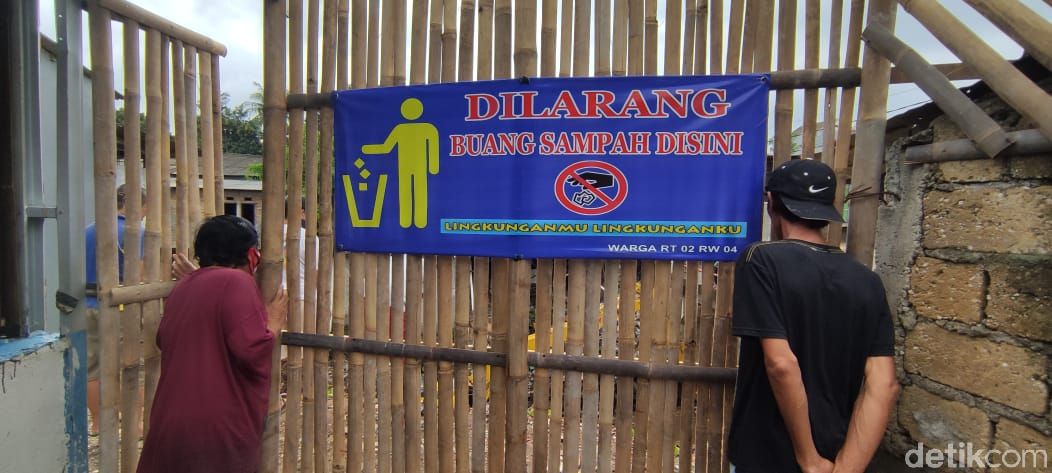 Masalah sampah di Kali Baru Cijantung, Cimanggis, Depok, telah tuntas. (Mindra Purnomo/Infografis detikcom)
