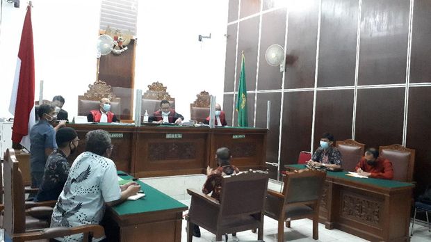 Fredrich Yunadi menghadirkan ahli hukum perdata, Moh Yahya Harahap.