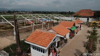 Sebelum menjadi kafe, bangunan dengan luas 8.000 meter ini merupakan bangunan tak terpakai. Lalu, Obed memiliki background olahraga maka ia putuskan untuk membuat kompleks olahraga yang digabung dengan tempat nongkrong. 