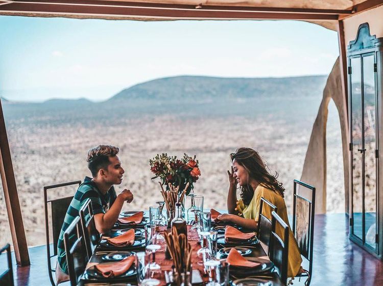 Intip Lagi Momen Romantis Niko Al Hakim dan Rachel Vennya saat Makan Berdua