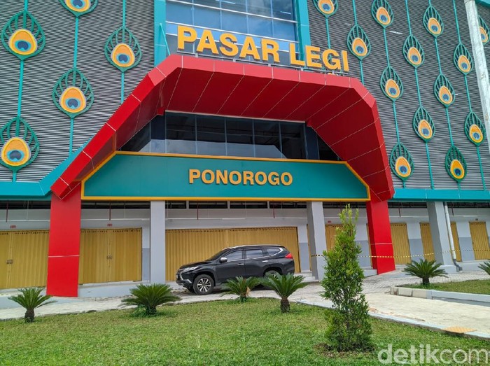 pasar legi ponorogo