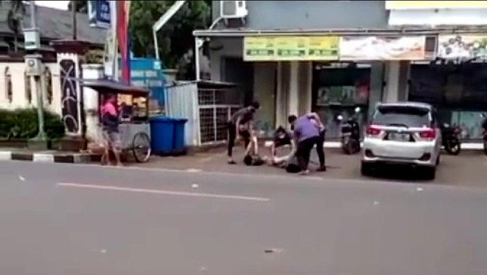 Penangkapan komplotan pengganjal ATM di Sukabumi.s