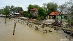 Foto Populer Pekan Ini: Kudeta Myanmar-Teroris Makassar Ditahan