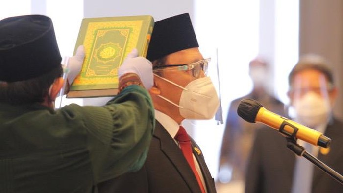 Hakim tinggi Ridwan Mansyur dilantik menjadi Panitera MA.
