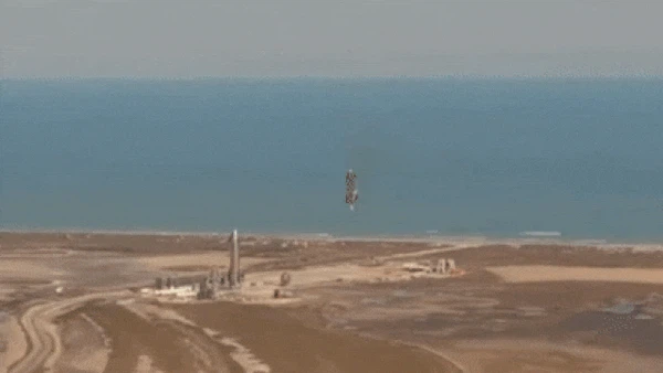 Gagal Mendarat, Begini Penampakan Roket SpaceX Starship