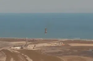 Detik-detik Roket SpaceX Elon Musk Meledak Saat Mendarat