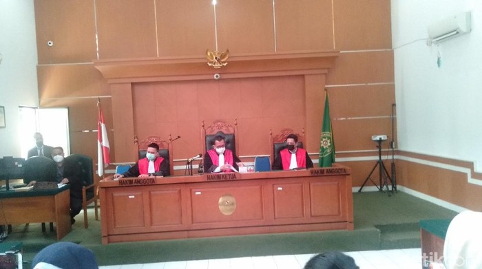 Sidang gugatan Raffi Ahmad party usai vaksin (Ibnu/detikcom)