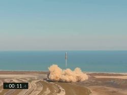 Potret Detik-detik Ledakan Roket SpaceX Starship SN9