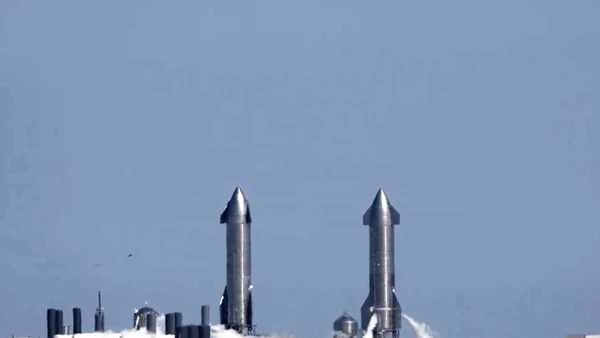 Potret Detik-detik Ledakan Roket SpaceX Starship SN9