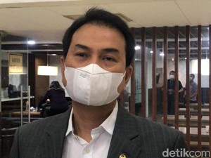 Formappi Anggap MKD Tak Perlu Dipertahankan Jika Belum Periksa Azis