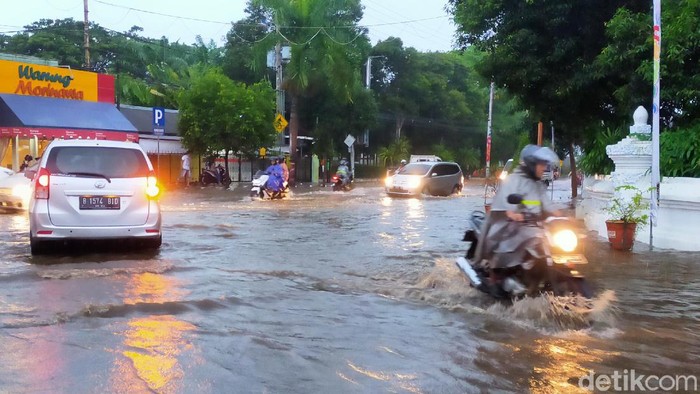 banjir di banyuwangi