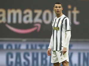 Kado Ultah Ronaldo dari Juventus, Kontrak Baru?
