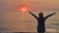 Sunset di Pulau Lombok yang sangat cantik bisa dinikmati di Lombok Barat dan Lombok Utara