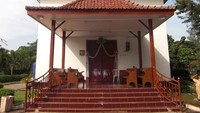 Gereja Tugu yang Melegenda (Sumber: 4antum.files.wordpress.com)