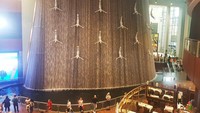 Salah satu instalasi seni di dalam Dubai Mall