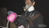 Pakai masker biar aman