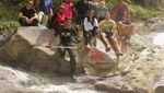 3 Air Terjun Cantik di Kaki Gunung Ijen
