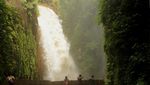 3 Air Terjun Cantik di Kaki Gunung Ijen