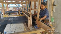 Proses pembuatan kain sarung Wakatobi, kain Boke