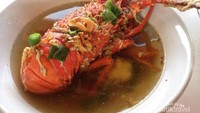 Lobster, kuliner di Pantai Linau